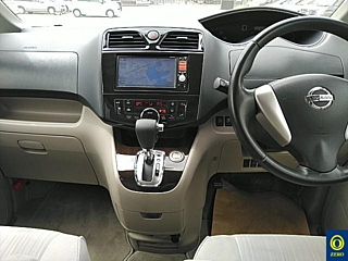 NISSAN SERENA 2013