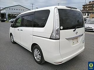 NISSAN SERENA 2013