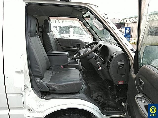 MAZDA BONGO VAN 2011
