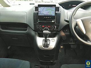 NISSAN SERENA 2013