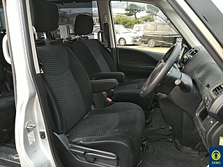 NISSAN SERENA 2013