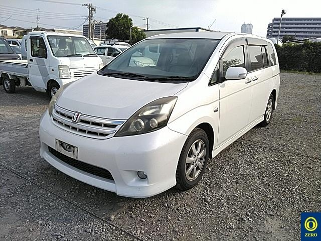 TOYOTA ISIS 2011