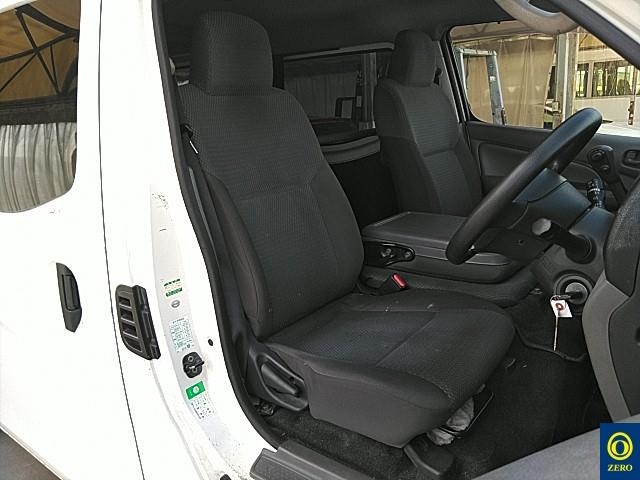 NISSAN CARAVAN VAN 2015
