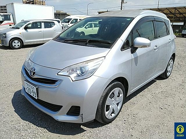 TOYOTA RACTIS 2014