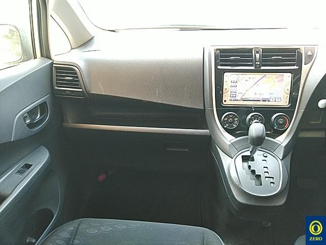 TOYOTA RACTIS 2014