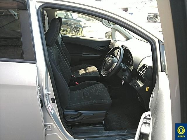 TOYOTA RACTIS 2014