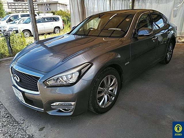 NISSAN FUGA 2015