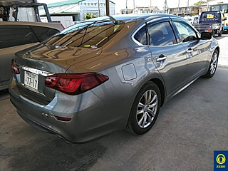 NISSAN FUGA 2015