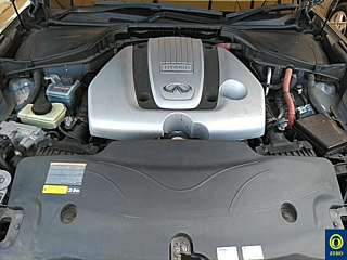 NISSAN FUGA 2015