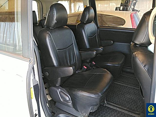 TOYOTA NOAH 2012