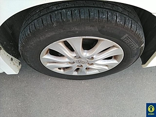 TOYOTA NOAH 2012