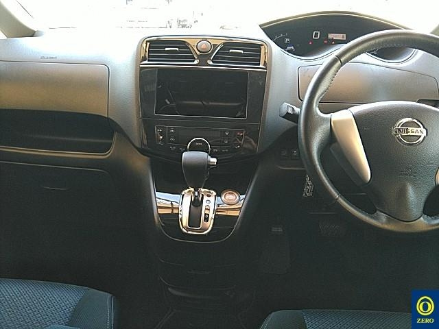 NISSAN SERENA 2013