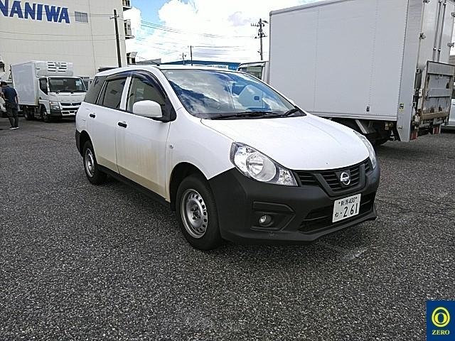NISSAN AD 2020
