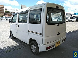 MITSUBISHI MINICAB VAN 2013