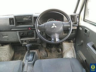 MITSUBISHI MINICAB VAN 2013