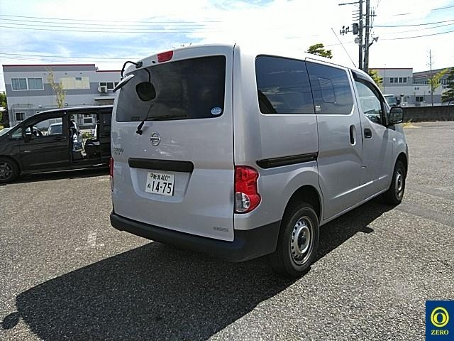 NISSAN NV200 2018