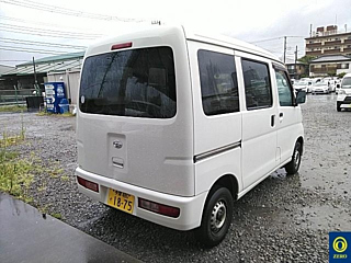 DAIHATSU HIJET VAN 2013