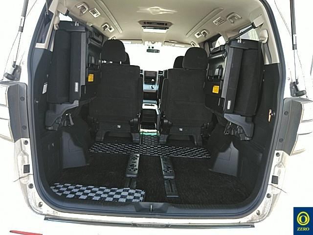 TOYOTA VELLFIRE 2009