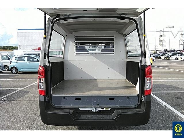 NISSAN CARAVAN VAN 2013