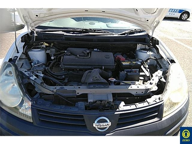 NISSAN AD 2012