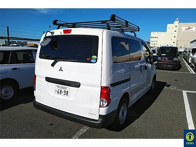 MITSUBISHI DELICA 2014