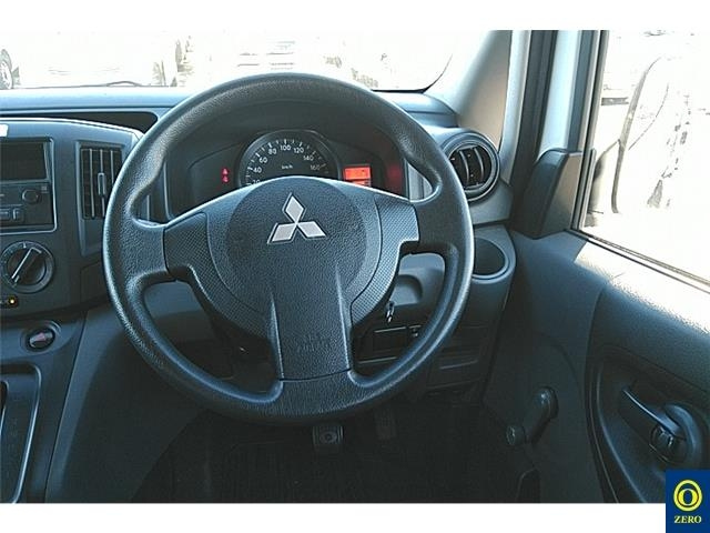 MITSUBISHI DELICA 2014