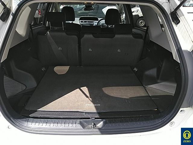 TOYOTA PRIUS ALPHA 2020