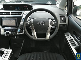 TOYOTA PRIUS ALPHA 2020
