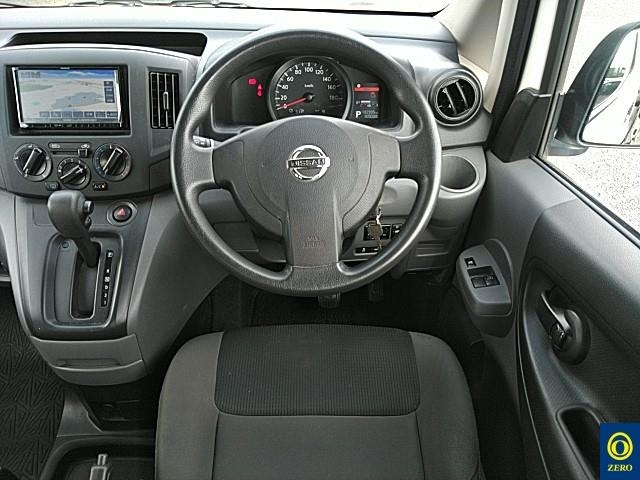 NISSAN NV200 2020