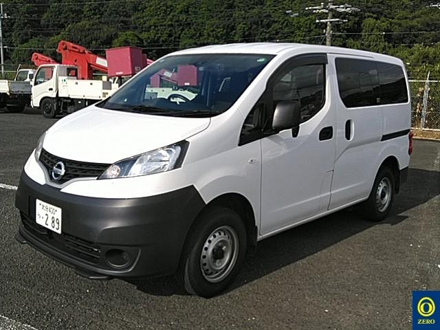 NISSAN NV200 2020