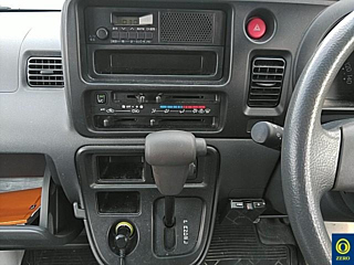 DAIHATSU HIJET VAN 2017