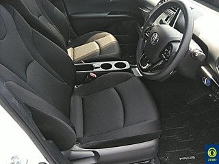 TOYOTA PRIUS 2021