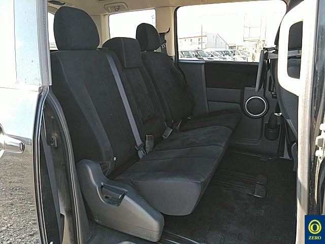 MITSUBISHI DELICA D5 2013