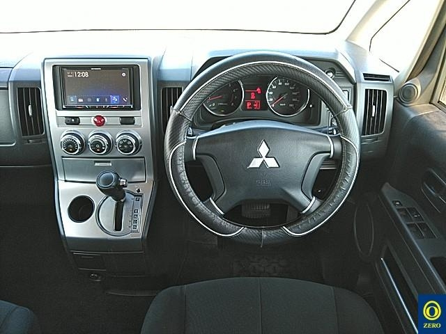 MITSUBISHI DELICA D5 2013