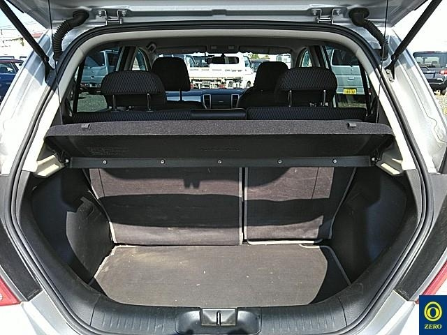 NISSAN TIIDA 2011