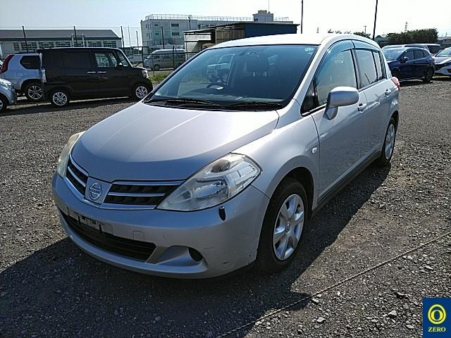NISSAN TIIDA 2011