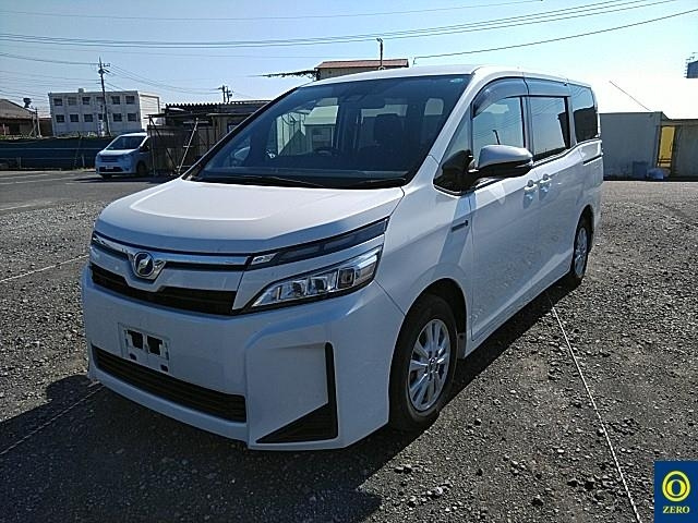 TOYOTA VOXY 2018