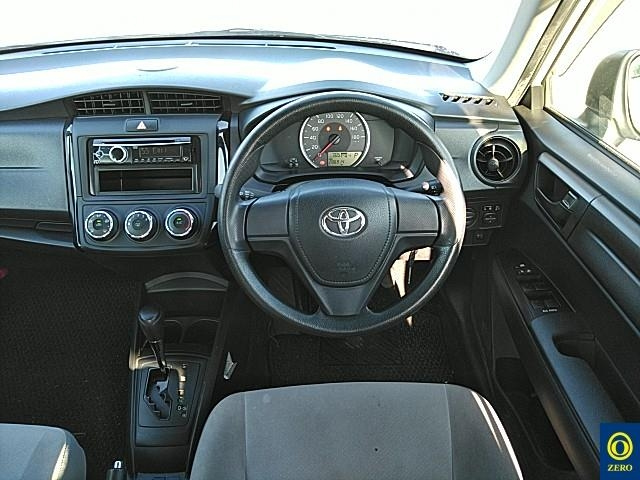 TOYOTA COROLLA AXIO 2015