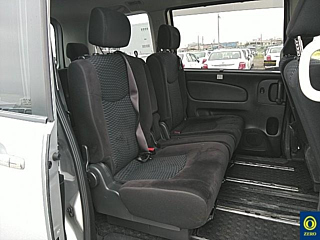 SUZUKI LANDY 2015