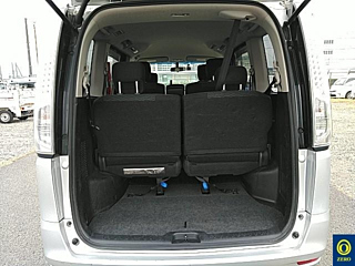 SUZUKI LANDY 2015
