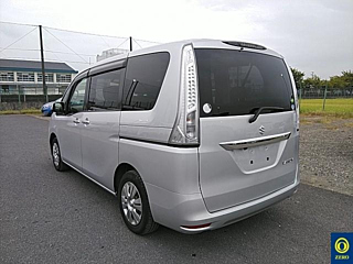 SUZUKI LANDY 2015
