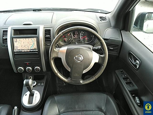 NISSAN X-TRAIL 2010