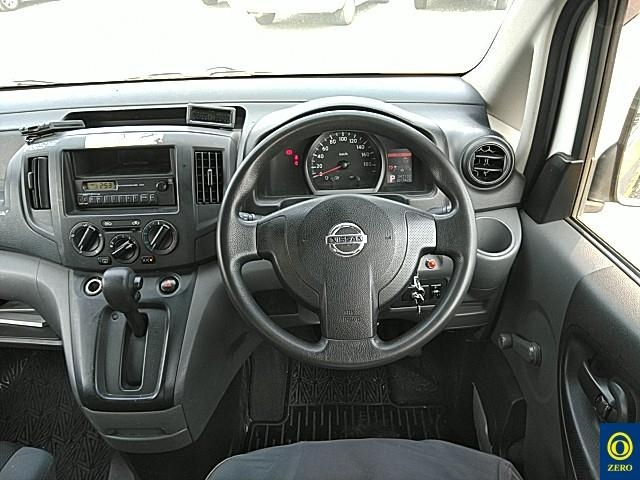 NISSAN NV200 2013