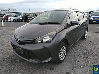 TOYOTA VITZ 2014