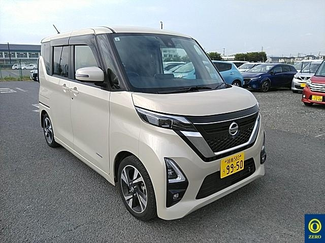 NISSAN ROOX 2021