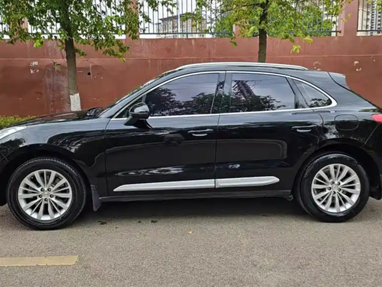 ZOTYE SR9 2017