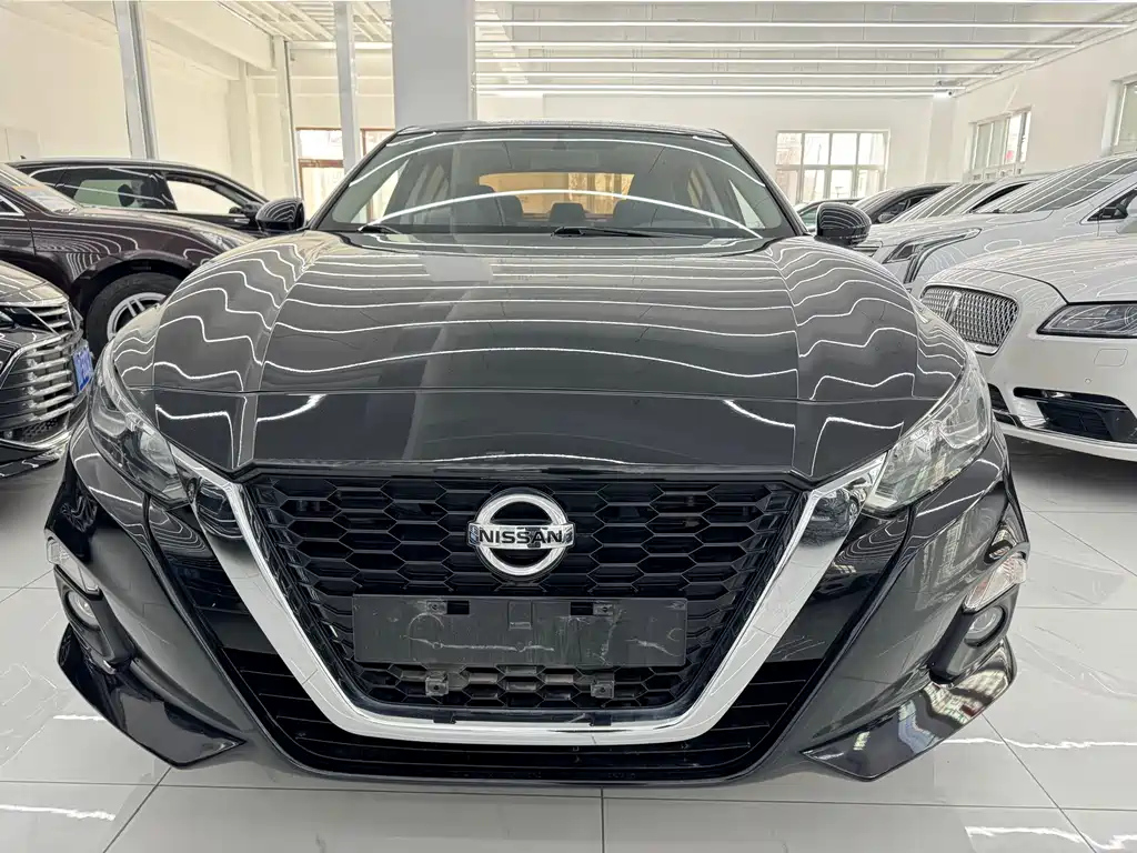 NISSAN TEANA 2021