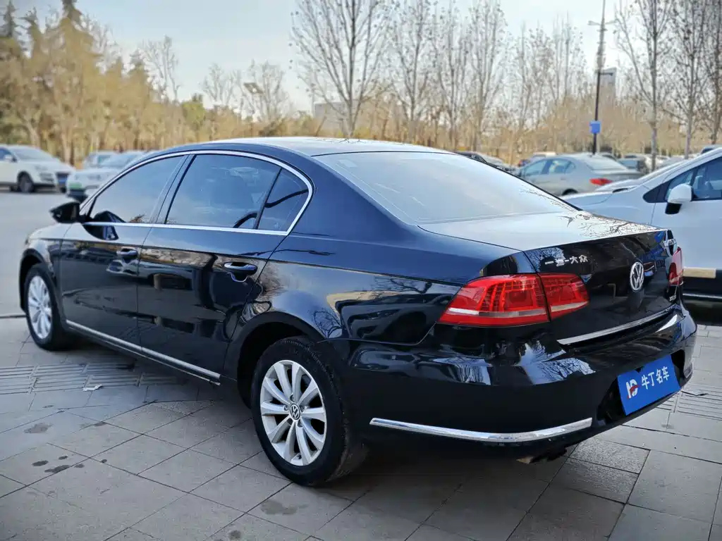VOLKSWAGEN MAGOTAN 2014