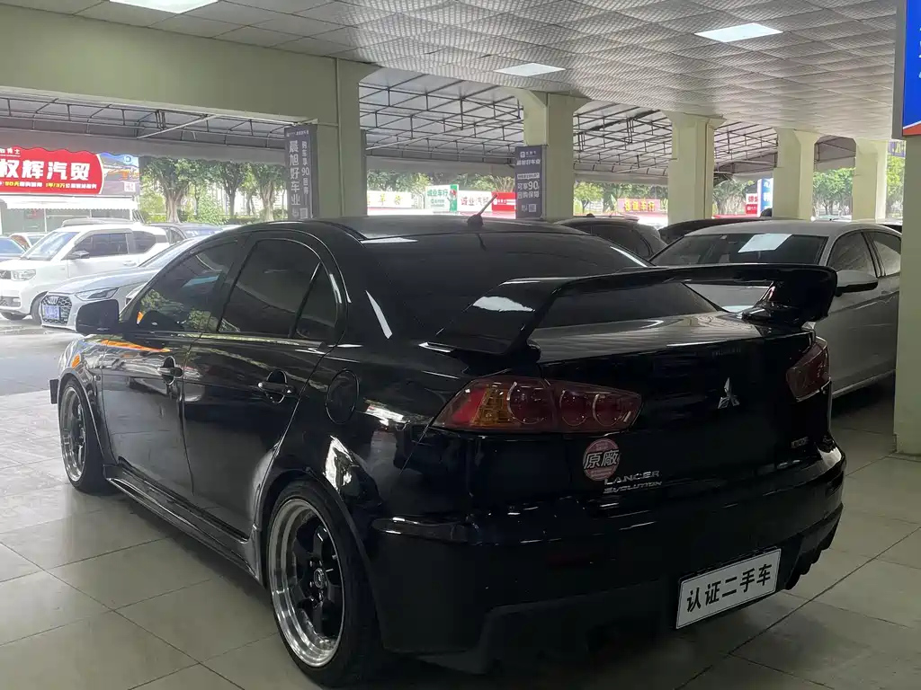 MITSUBISHI LANCER EX 2010