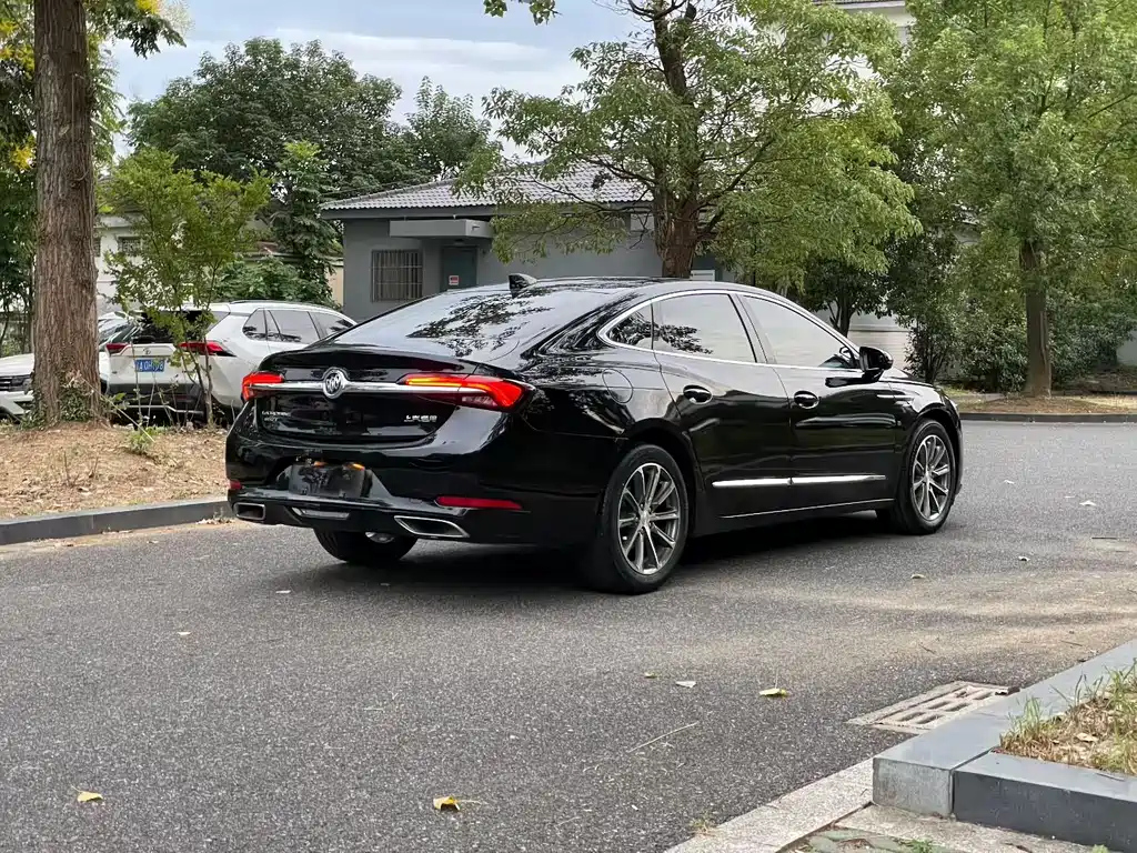 BUICK LACROSSE 2022